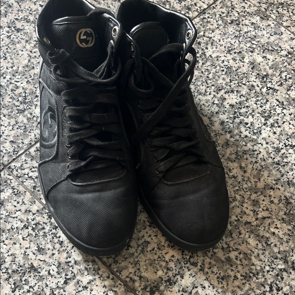 Gucci Men's Black Textured Sneakers